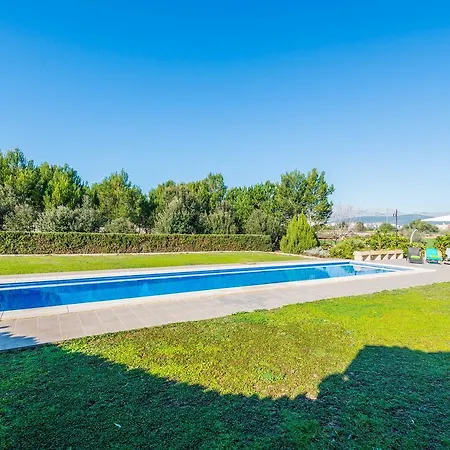 Es Serral Holiday home