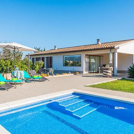Es Serral Holiday home