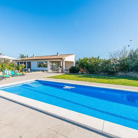 Holiday home Es Serral