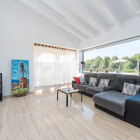 Es Serral Holiday home