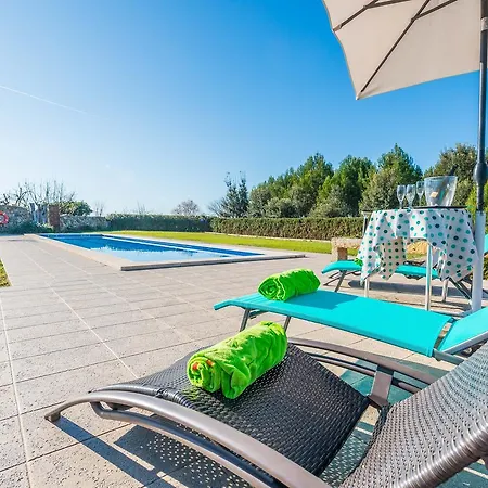 Es Serral Holiday home